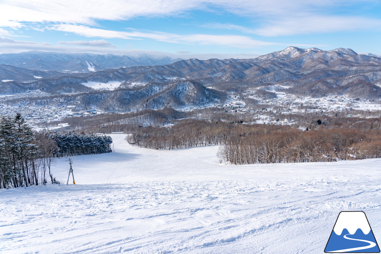 札幌藻岩山スキー場｜ふわっふわの粉雪シーズン到来！思いっきり多彩なコースを楽しみましょう！